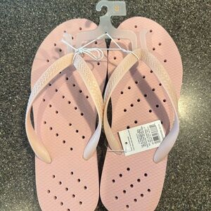 Room Essentials Light Pink Dorm room Shower Shows size S